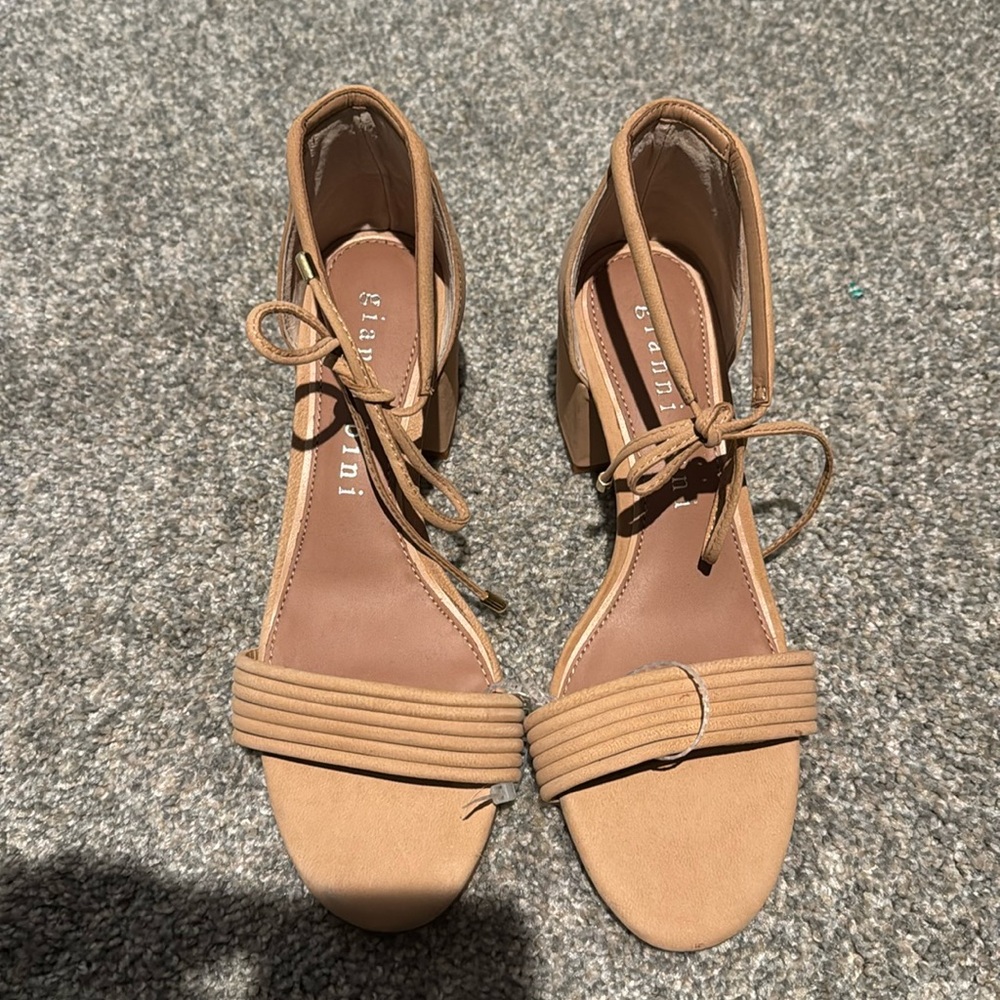 Gianni Bini women’s heels